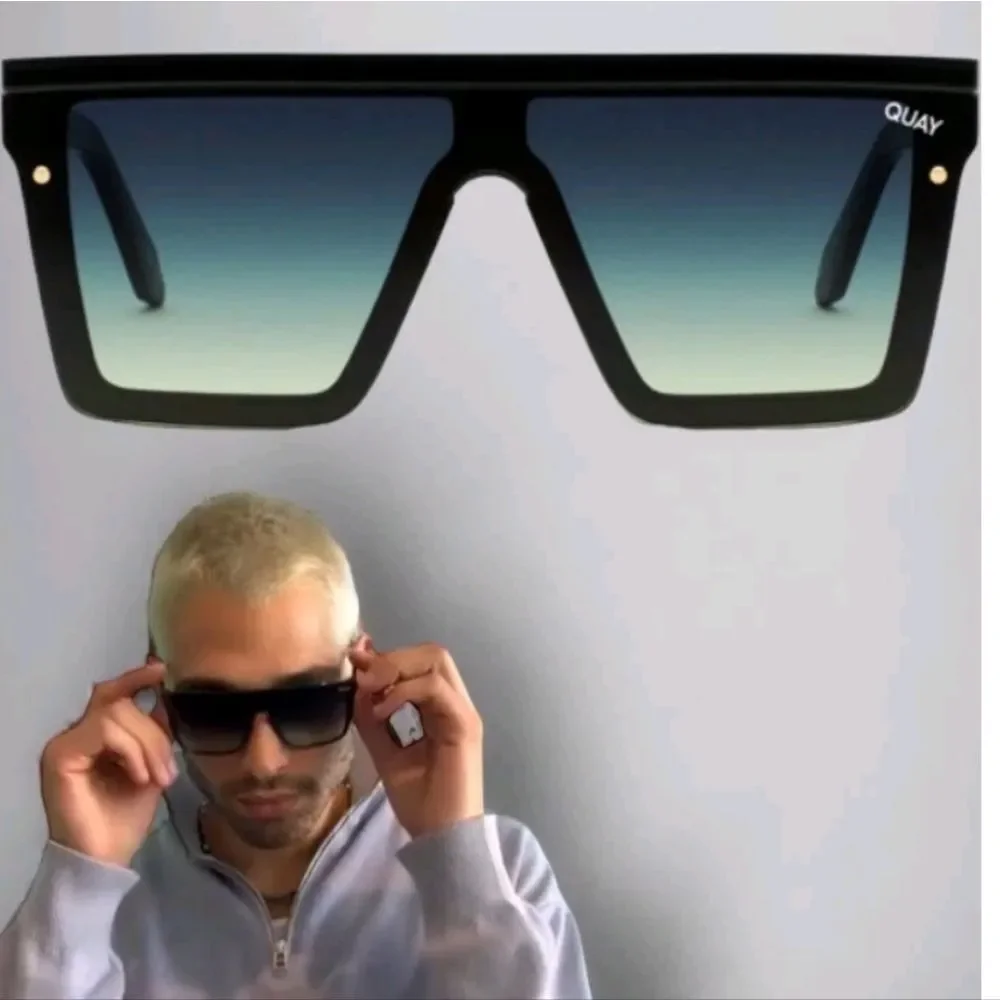 Quay Australia Hindsight‎ 51MM Shield Sunglasses- Black/Smoke Green Fade